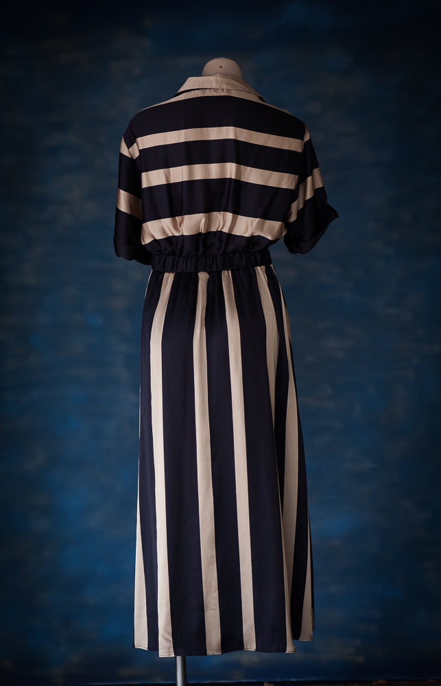 Zara Black and Gold satin feel dress - Size European L