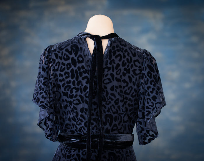 cut out velvet midnight blue dress cocktail dress evening wear preloved fashion recycled clothing